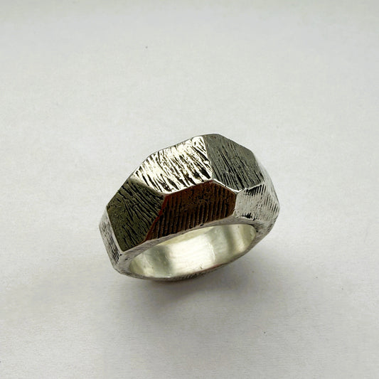 Anillo Orgánico IV — Plata hecho a mano