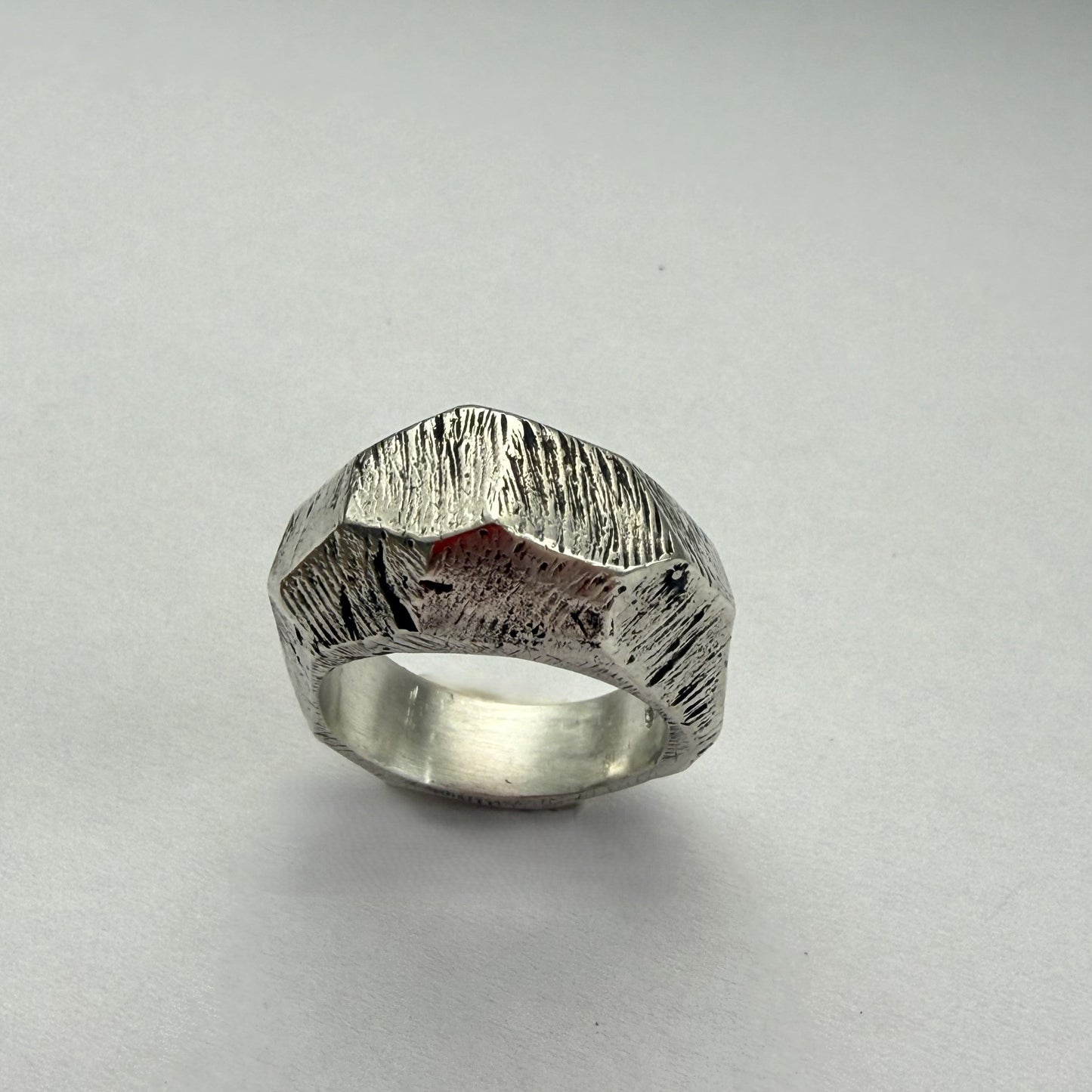 Anillo Orgánico IV — Plata hecho a mano
